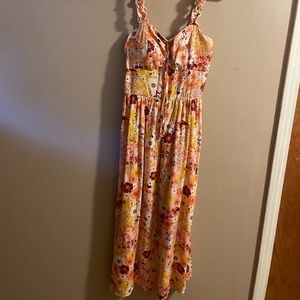 Flower dress with straps size medium used once